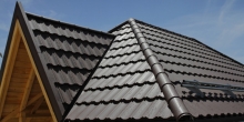 7 sfaturi pentru intretinerea unui acoperis de tigla metalica